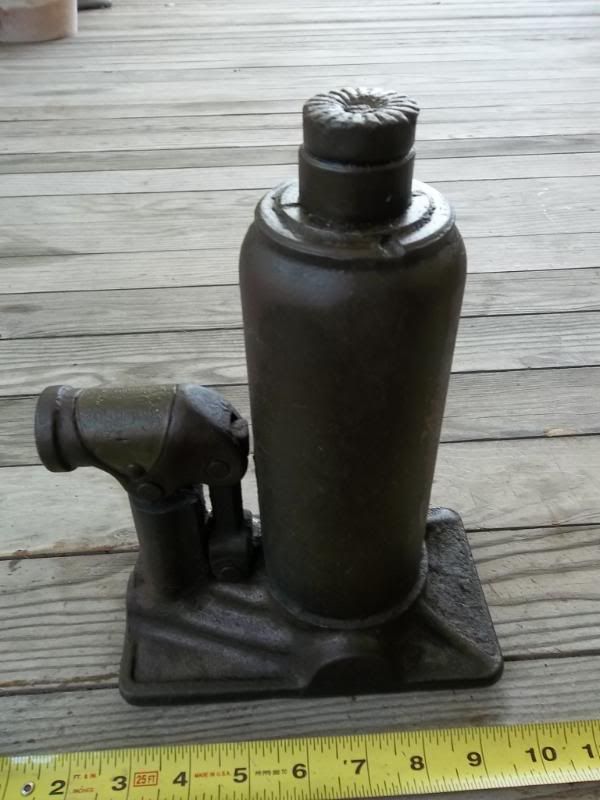 Atq WALKER 5 TON BOTTLE JACK 930 SERIES D LABELED RACINE WIS. MADE